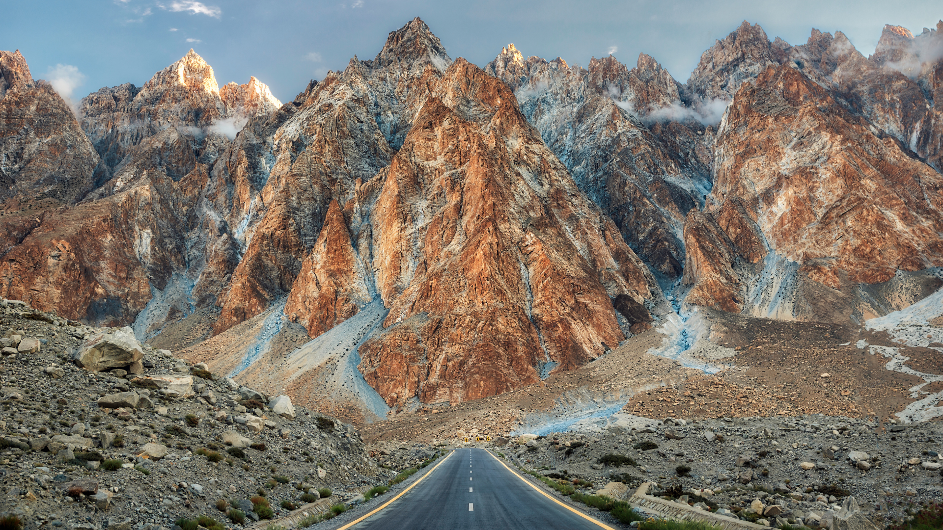 PAKISTAN NHỮNG CUNG ĐƯỜNG BẤT TẬN KỲ VỸ VÀ DỊU DÀNG -THUNG LŨNG HUNZA MUÔN SẮC MÀU RỰC RỠ HÃY ĐẾN VÀ CẢM NHẬN TOUR 9 NGÀY 8 ĐÊM KHỞI HÀNH TỪ HÀ NỘI TP HỒ CHÍ MINH 