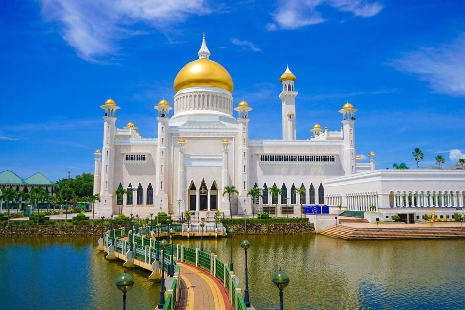 BRUNEI VƯƠNG QUỐC CỔ TÍCH