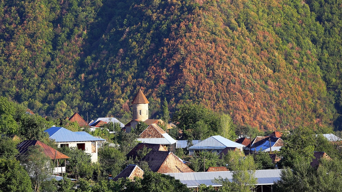 TOUR ĐỘC LẠ SUMMIT TRAVEL MỘT HÀNH TRÌNH 3 QUỐC GIA  TÂY Á 2025-2026  AZERBAIJAN - GEORGIA - ARMENIA 11 NGÀY 10 ĐÊM KHỞI HÀNH TỪ HÀ NỘI &TP HỒ CHÍ MINH 
