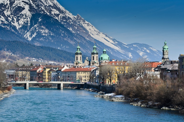 DU LỊCH ĐÔNG ÂU VÙNG BALKAN (10 NGÀY) TỪ HÀ NỘI (TP HỒ CHÍ MINH) 6 NƯỚC ĐỨC ÁO SLOVAKIA  HUNGARY CROATIA SLOVENIA  ĐI QUA NHỮNG THÀNH PHỐ THANH BÌNH CỔ KÍNH VÀ LÃNG MẠN BÍ ẨN KHÓ QUÊN