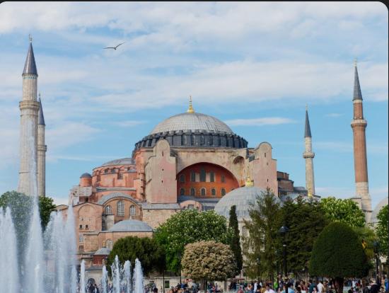 HÀNH TRÌNH CHẠM VÀO NHỮNG CHỨNG TÍCH SỐNG ĐỘNG CỦA LỜI CHÙA TOUR HÀNH HƯƠNG CÔNG GIÁO THỔ NHĨ KỲ 2026 10 NGÀY 9 ĐÊM CÓ CHA ĐI CÙNG DÂNG LỄ KHỞI HÀNH TỪ HÀ NỘI TP HỒ CHÍ MINH