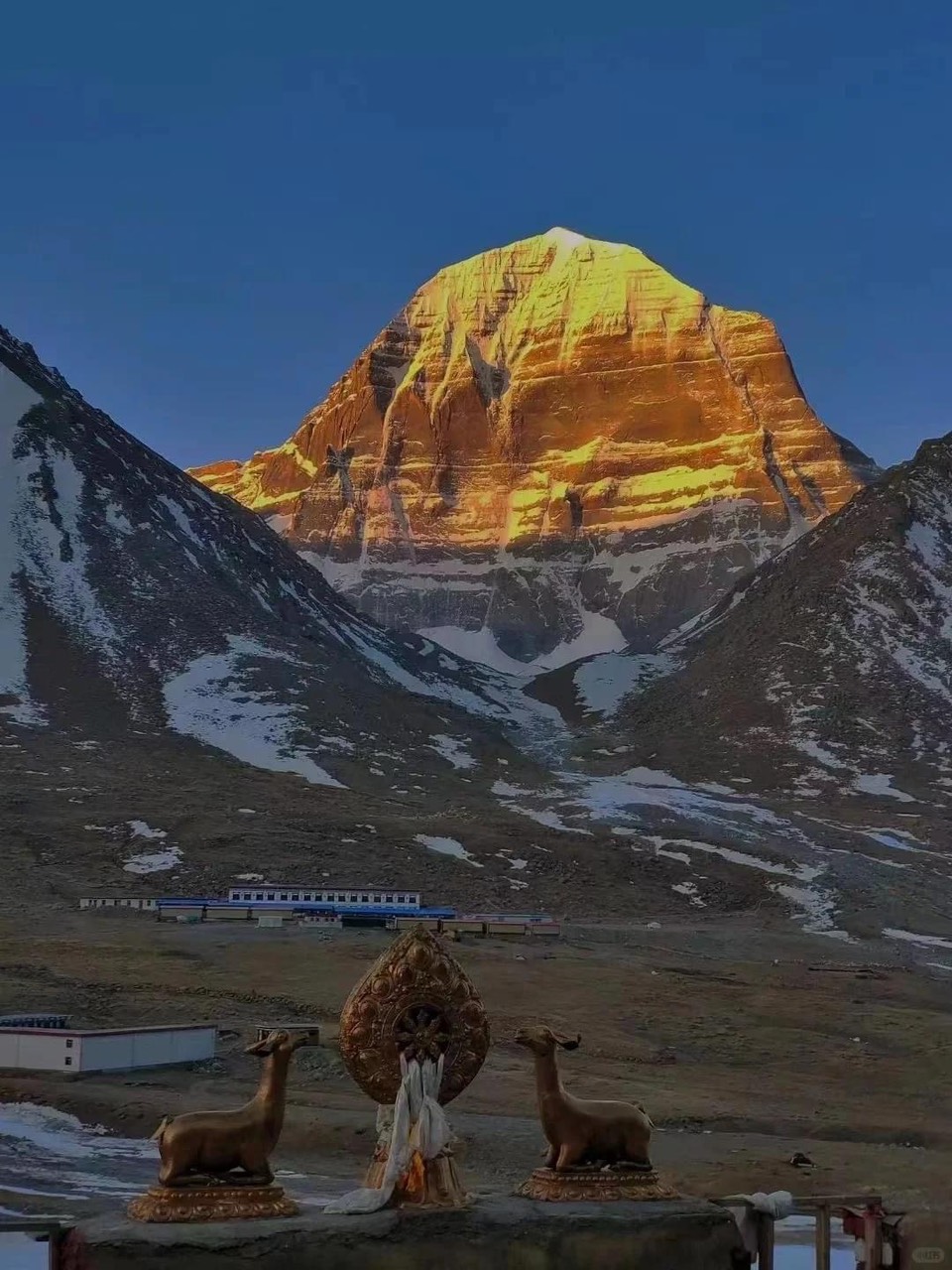 TOUR TÂM LINH TÂY TẠNG KORA KAILASH NGỌN NÚI THIÊNG BÍ ẨN VŨ TRỤ TÂM LINH 11 NGÀY 10 ĐÊM GIÁ TỐT NHẤT 2026 KHỞI HÀNH TỨ HÀ NỘI TP HỒ CHÍ MINH ĐÀ NẴNG 