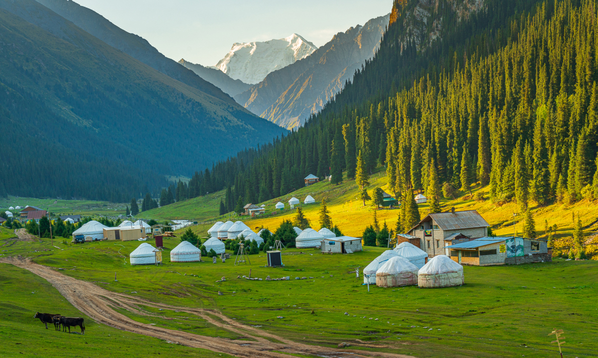 TOUR DU LỊCH TRUNG Á 2025 TỪ HÀ NỘI & TP. HCM KHÁM PHÁ TRÁI TIM TRUNG Á ĐI 2 NƯỚC KAZAKHSTAN – KYRGYZSTAN 