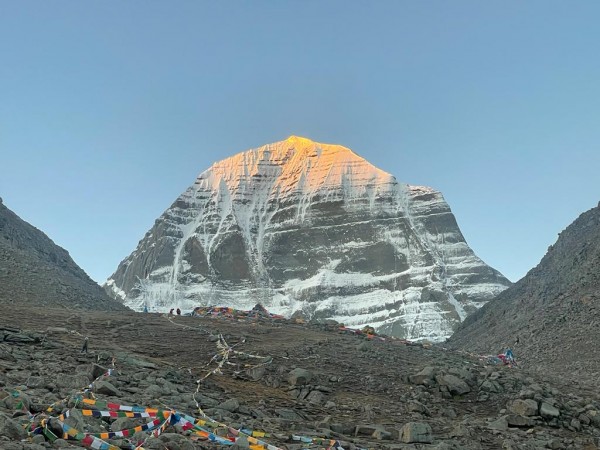 TOUR DU LỊCH HÀNH HƯƠNG NÚI THIÊNG BÍ ẨN- KORA KAILASH TÂY TẠNG 2025 TRỌN GÓI TỪ HÀ NỘI TP HỒ CHÍ MINH ĐÀ NẴNG 15 NGÀY 14 ĐÊM CẢM NHẬN SỨC MẠNH VŨ TRỤ TÂM LINH