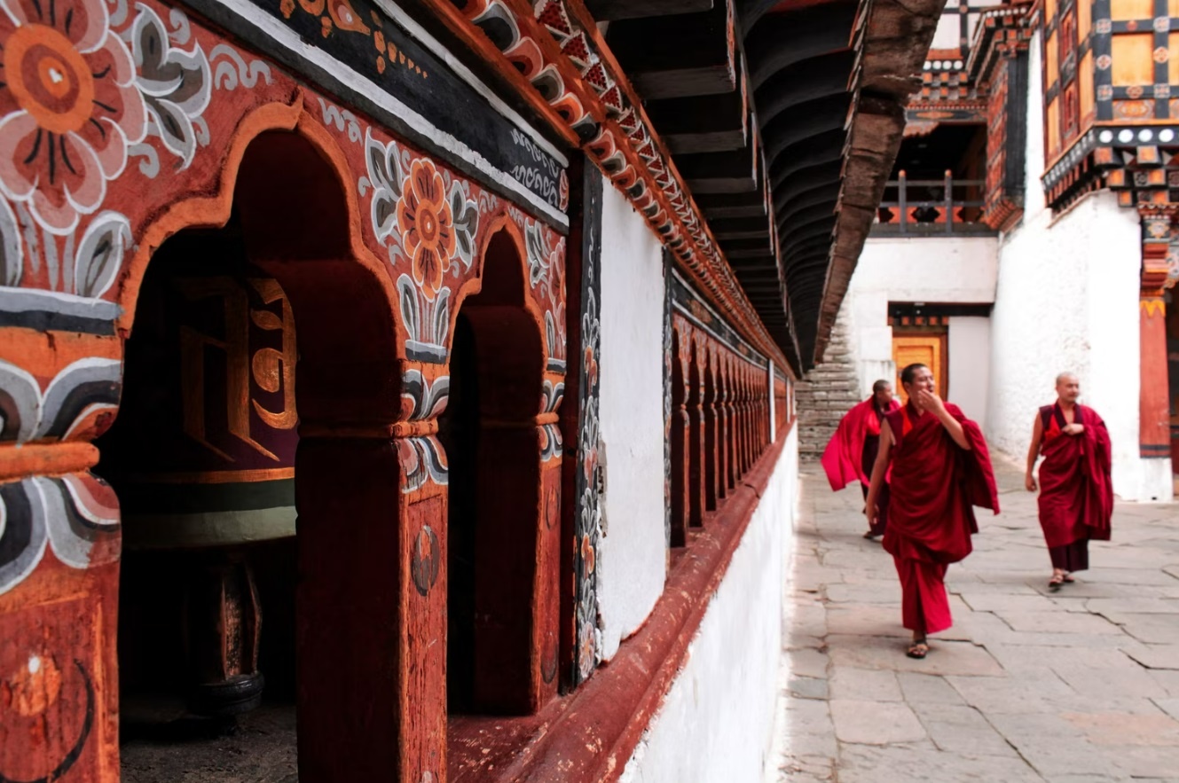 DU LỊCH BHUTAN CÓ KHÓ KHÔNG TOUR BHUTAN GIÁ BAO NHIÊU KHÁM PHÁ VƯƠNG QUỐC RỒNG SẤM MIỀN ĐẤT PHẬT GIÁO KIM CƯƠNG THỪA  AN LẠC HẠNH PHÚC NHẤT THẾ GIỚI 5 NGÀY 4 ĐÊM BAY THẲNG TỪ HCM  HÀ NỘI 