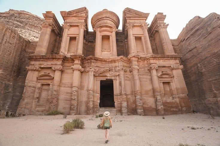 TOUR ĐỘC LẠ SUMMIT TRAVEL KHÁM PHÁ JORDAN KỲ DIỆU 2026 – DẤU CHÂN TRÊN SA MẠC ĐỎ AMMAN JERASH PETRA  8 NGÀY 7 ĐÊM KHỞI HÀNH TỪ HÀ NỘI VÀ TP HỒ CHÍ MINH 