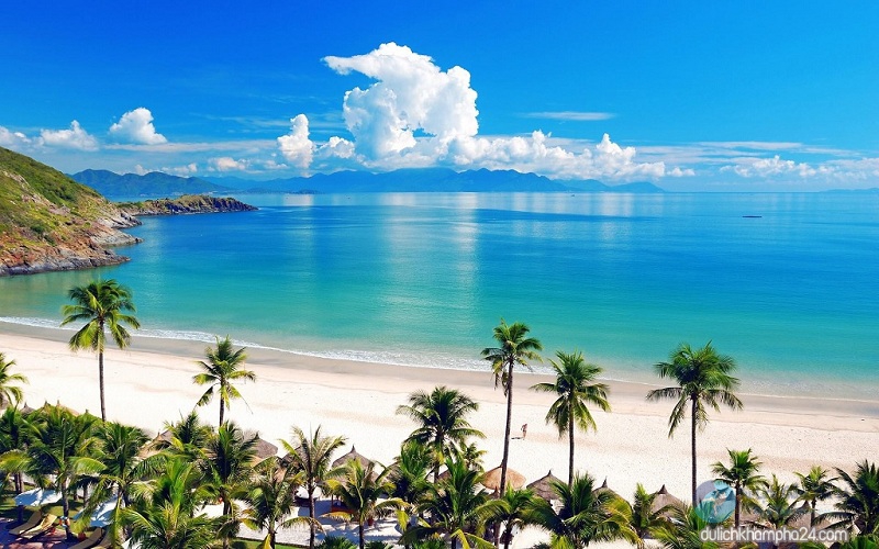 HÀ NỘI - ĐÀ NẴNG -BÁN ĐẢO SƠN TRÀ - BÀ NÀ - HỘI AN