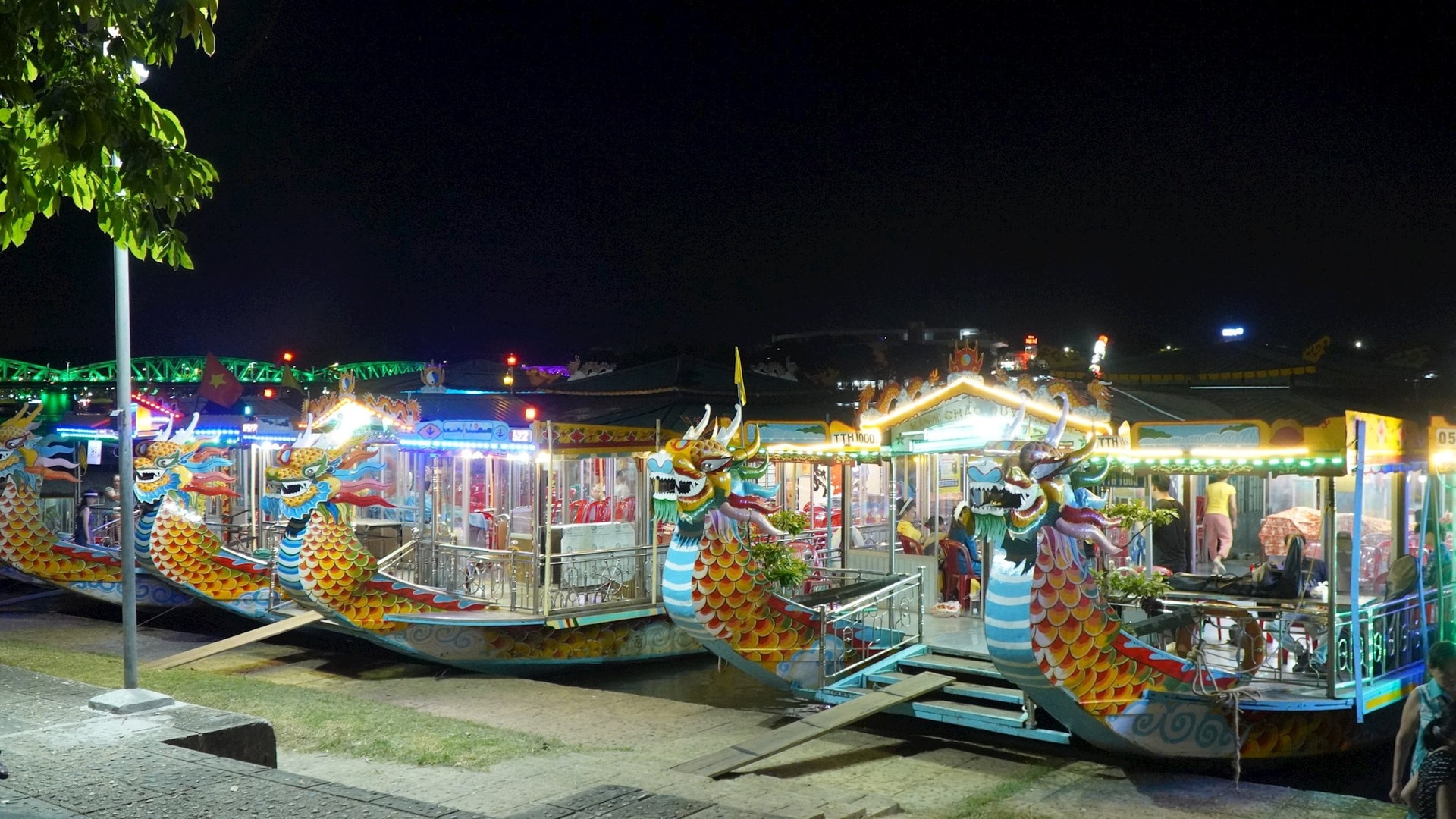 HÀNH TRÌNH DI SẢN ĐÀ NẴNG– SƠN TRÀ - HỘI AN –BÀ NÀ- HUẾ - ĐỘNG PHONG NHA/THIÊN ĐƯỜNG 5 NGÀY 4 ĐÊM KHỞI HÀNH TỪ HÀ NỘI TPHCM THỨ 4 THỨ 7 HÀNG TUẦN 