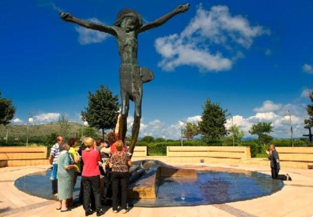 TOUR HÀNH HƯƠNG CÔNG GIÁO ĐÔNG ÂU 6 NƯỚC MEDJUGORJE(MỄ DU) -CROITIA - ÁO (AUSTRIA) HUNGARY – CZECH – BA LAN (POLAND) 15 NGÀY 14 ĐÊM  KHỞI HÀNH TỪ HÀ NỘI TP HỒ CHÍ MINH 