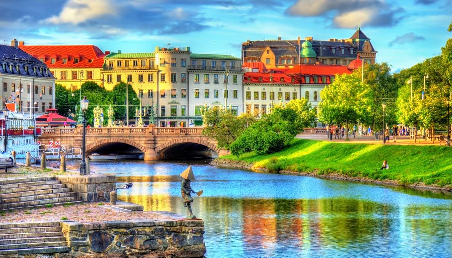 TOUR BẮC ÂU 10N9Đ THĂM QUÊ HƯƠNG ÔNG GIÀ NOEL SĂN BẮC CỰC QUANG  PHẦN LAN – THỤY ĐIỂN – NAUY  ROVANIEMI – LEVI – KILPISJÄRVI – TROMSO – OSLO KHỞI HÀNH TỪ HÀ NỘI TP HCM 