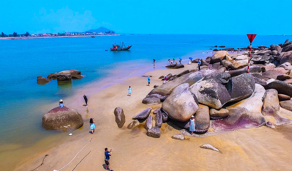 HÀ NỘI -HÀ TĨNH - THIÊN CẦM - CÔNG VIÊN NƯỚC VINPEARL  