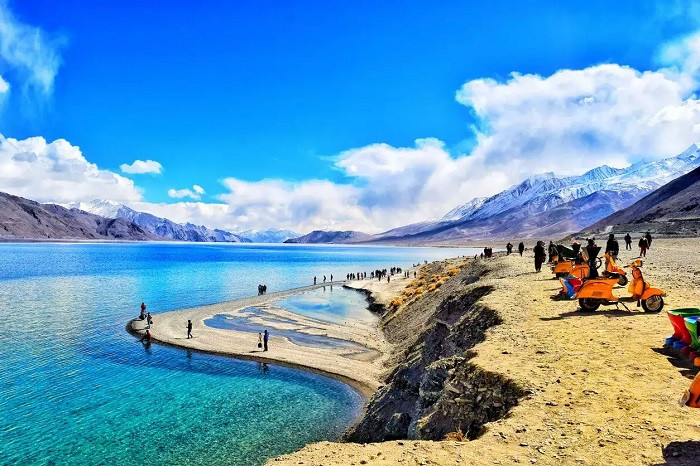 TOUR DU LỊCH LEH LADAKH ẤN ĐỘ ĐỘC LẠ 2025 9 NGÀY 8 ĐÊM TỪ HÀ NỘI TP HỒ CHÍ MINH ĐÀ NẴNG KHÁM PHÁ TIỂU TÂY TẠNG TRÊN ĐẤT ẤN VÙNG ĐẤT CỦA GOMPAS CHINH PHỤC NHỮNG NGỌN ĐÈO CAO NHẤT THẾ GIỚI NHỮNG THUNG LŨNG & CUNG ĐIỆN MẬT VIỆN  CỔ XƯA  