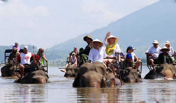 TÌM TOUR TÂY NGUYÊN 2026 NHẬN GHÉP KHÁCH LẺ GIÁ RẺ TỪ HÀ NỘI 4 NGÀY 3 ĐÊM KHÁM PHÁ BUÔN MA THUỘT – GIA LAI – KONTUM – MĂNG ĐEN 