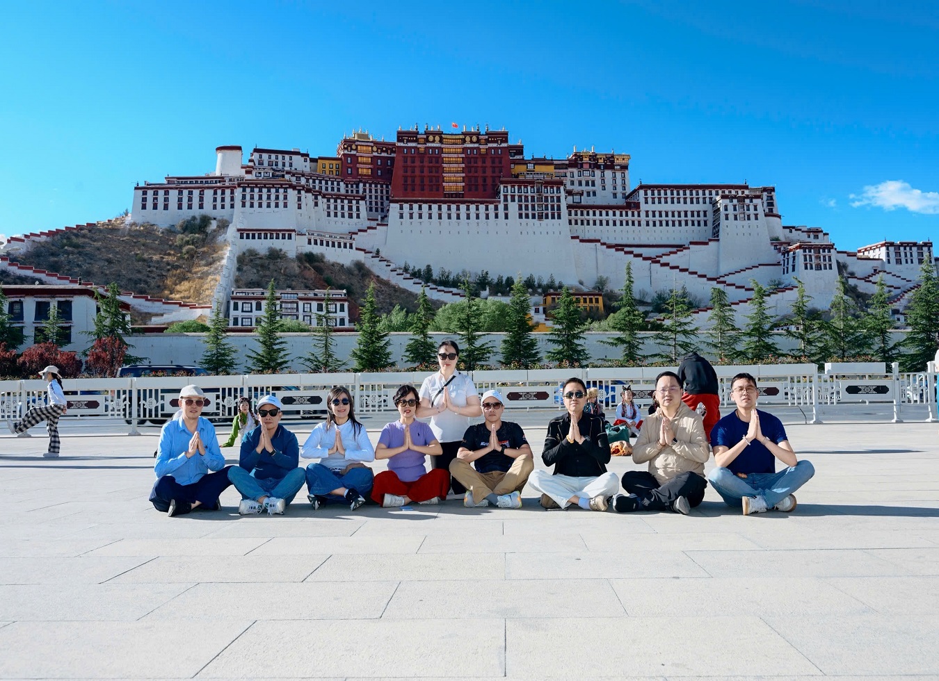 TOUR TÂY TẠNG ĐƯỜNG TÀU THANH TẠNG 2026 GIÁ DƯỚI 40 TRIỆU ĐỒNG TIẾT KIỆM THỜI GIAN CHI PHÍ 7 NGÀY 6 ĐÊM NHẬN KHÁCH LẺ TỪ HÀ NỘI TP HỒ CHÍ MINH ĐÀ NẴNG 