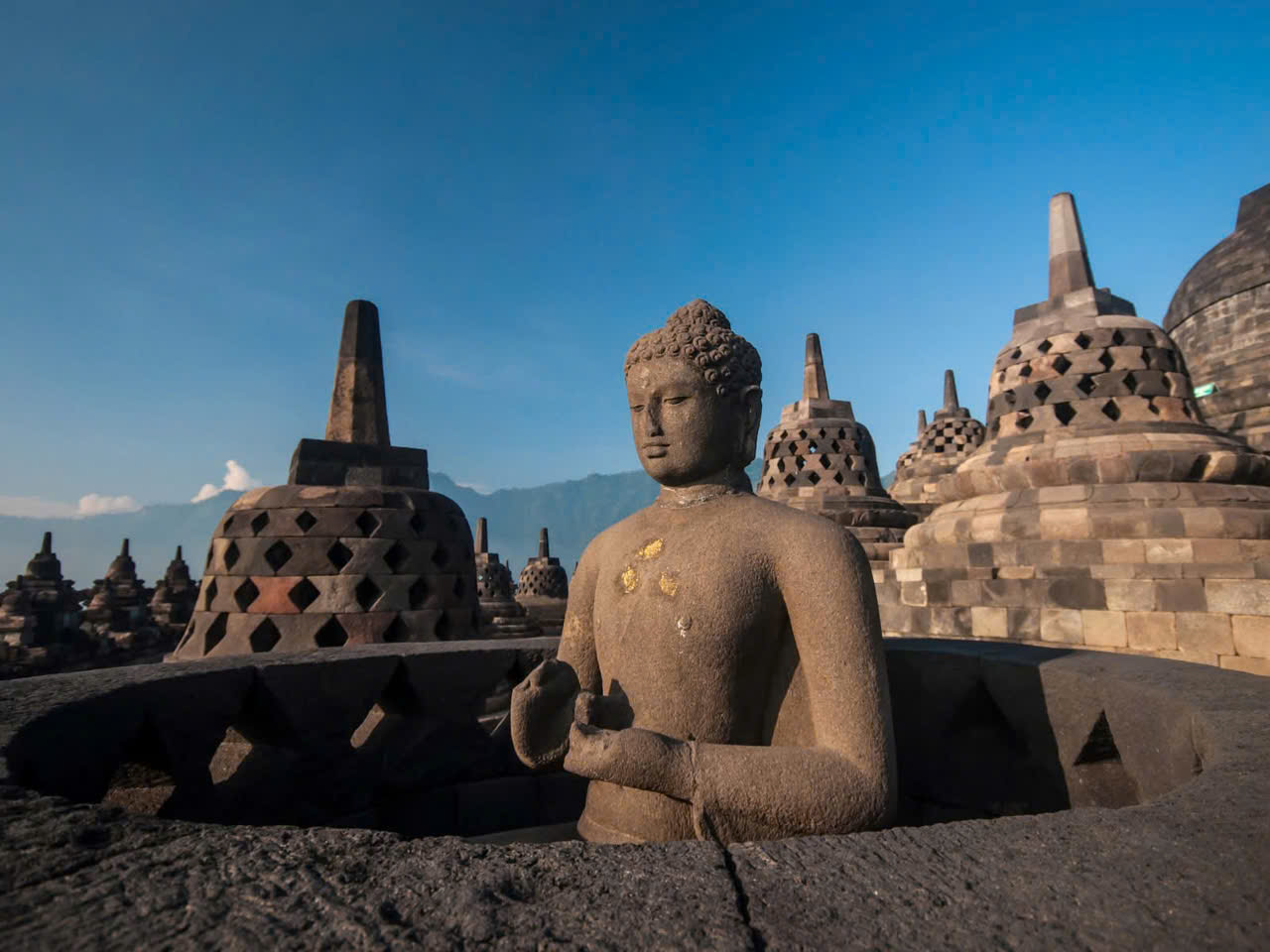 TOUR HÀNH HƯƠNG ĐỘC BẢN SUMMIT TRAVEL 2026 KỲ QUAN PHẬT GIÁO BOROBUDUR INDONESIA – NÚI LỬA MERAPI DI SẢN THẾ GIỚI PRAMBANAN 5 NGÀY 4 ĐÊM KHỞI HÀNH TỪ HÀ NỘI TP HỒ CHÍ MINH 