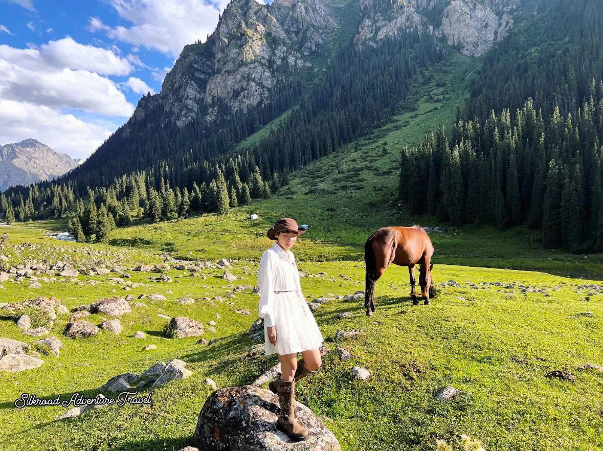 CHÙM TOUR TRUNG Á-TÂN CƯƠNG-MÔNG CỔ 2026 HÀNH TRÌNH ĐỘC BẢN SUMMIT TRAVEL CHINH PHỤC NHỮNG TỌA ĐỘ HOANG SƠ NHẤT LỤC ĐỊA Á ÂU TỪ THẢO NGUYÊN XANH ĐẾN SA MẠC CÁT HÁT KH TỪ HÀ NỘI TP.HCM